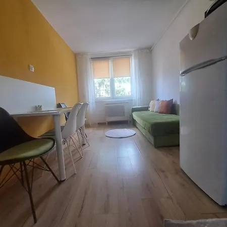 Apartman Tvrdava 3 *